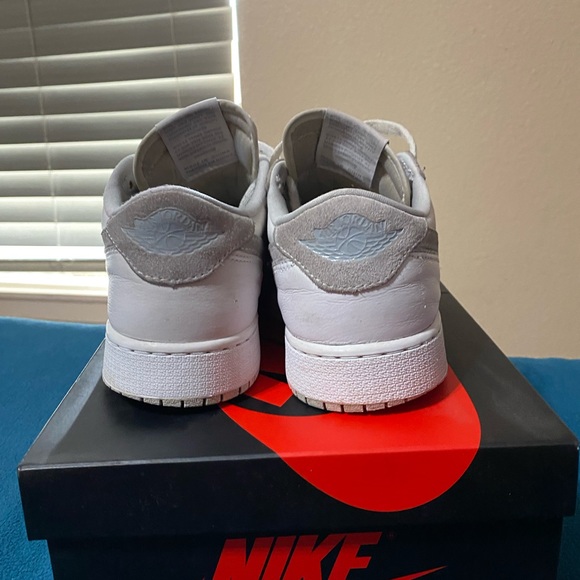 Air Jordan 1 low neutral grey - Picture 5 of 9